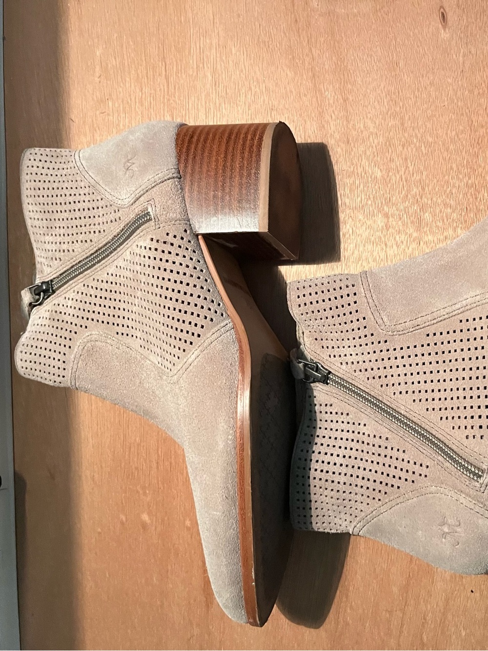 Johnston Murphy Suede Perforated Ankle Boots in Taupe